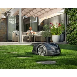 Automower® 305E NERA med Slinglös Teknik
