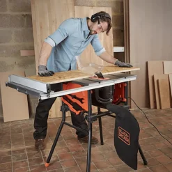 Black & Decker BES720 1800W 250Mm