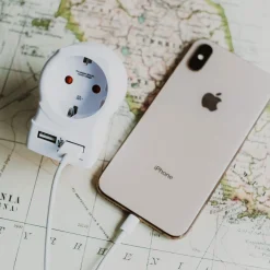 Europa till UK med Dubbla USB-A 12W Jordad
