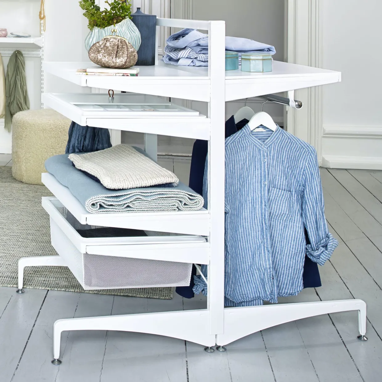 Freestanding 560