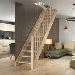 Helsinki Ek Rak Räcke med Träbalustrar