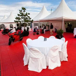 Hestra Racing Red Golvtrall i Plast