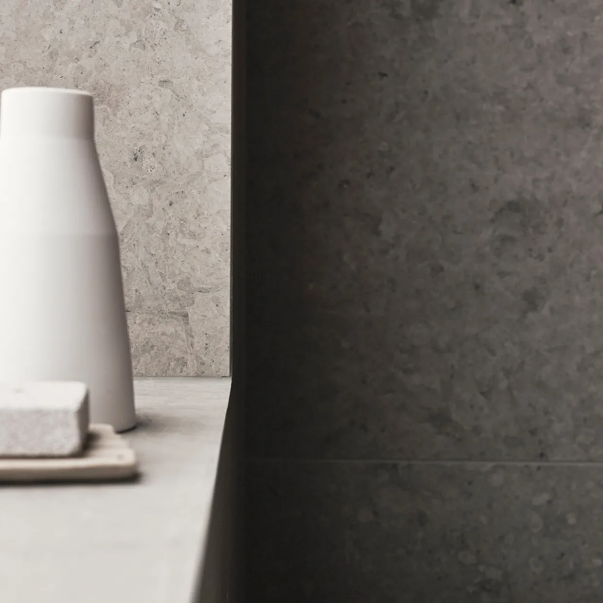 J66 Runö Warm Grey