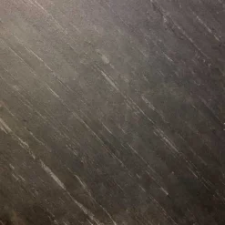 Line Black lerskiffer