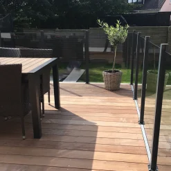 med Aluminiumskena Rökfärgat 90x100