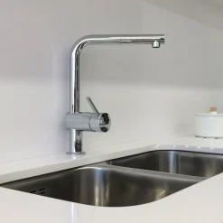 Minta 32168 Engreppsblandare Krom med Svängbar Pip & StarLight