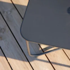 Theodor Trädgårdsgrupp i Aluminium med Dynor