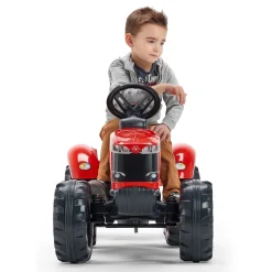 Traktor med vagn Massey Ferguson