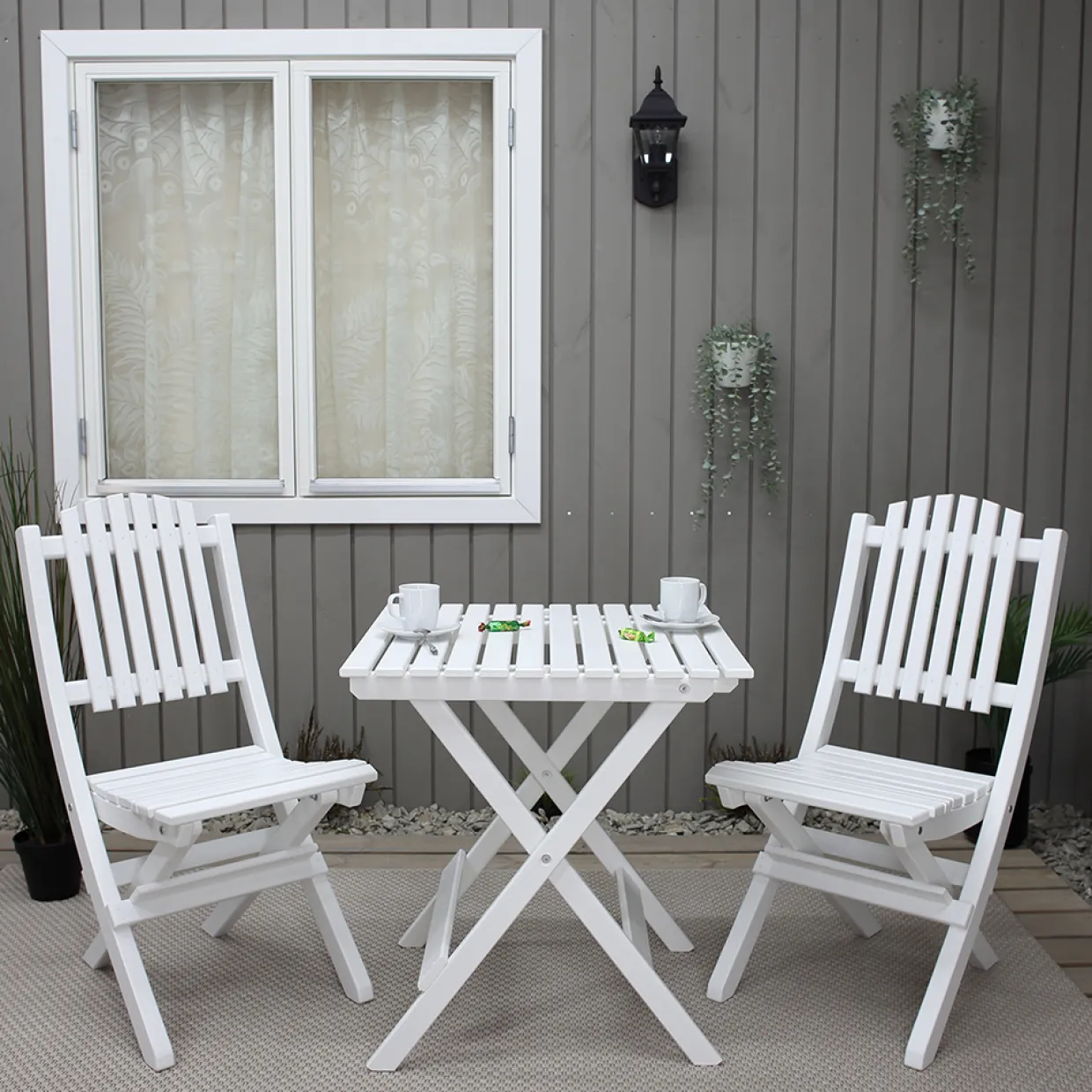 Wilma Bord med 2 Visby Stolar